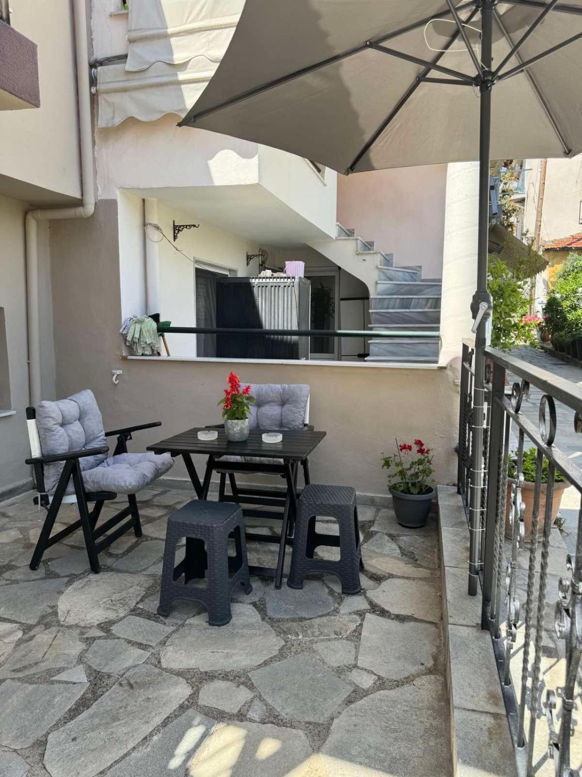 Celene Apartment Кавала Екстериор снимка